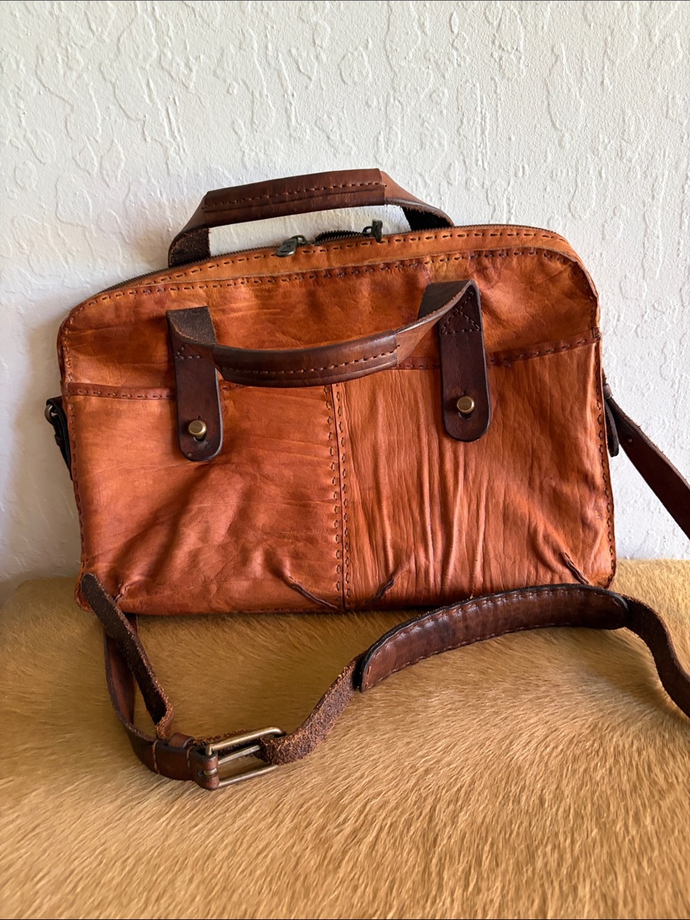 Vintage Rugged Hand-Finished Office / Messenger /Travel Gear.
Jonny Farah
